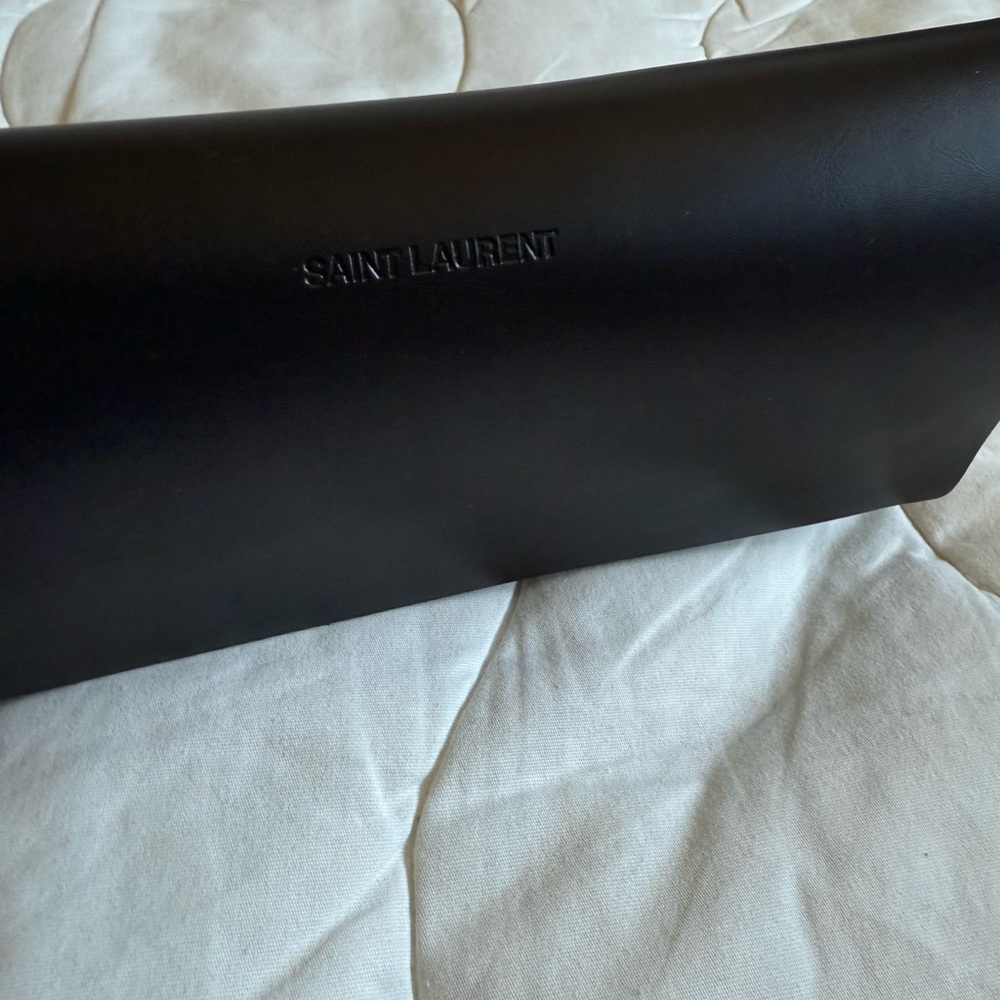 Saint Laurent Black Sunglasses SL318 - Picture 5 of 6